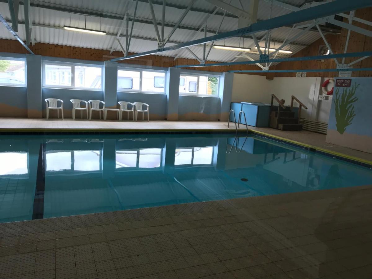 Number 43 The Gower Holiday Village Swansea Eksteriør bilde